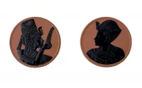 A Pair Set of Round Wedgwood Egyptian Plaques 4.5cm Black on Terracotta Tutankhamun & Ankhesenamun