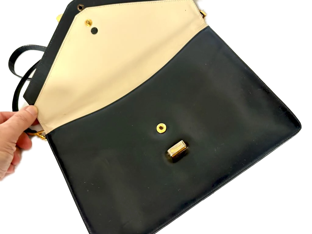 IMG_4025 - Atelier85 Antiques Vintage Salvatore Ferragamo Leather Handbag